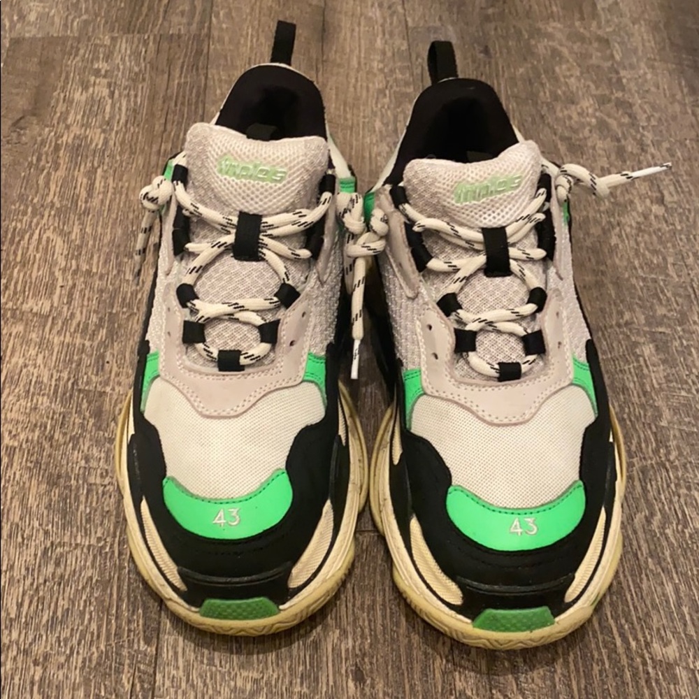 Balenciagas triple S